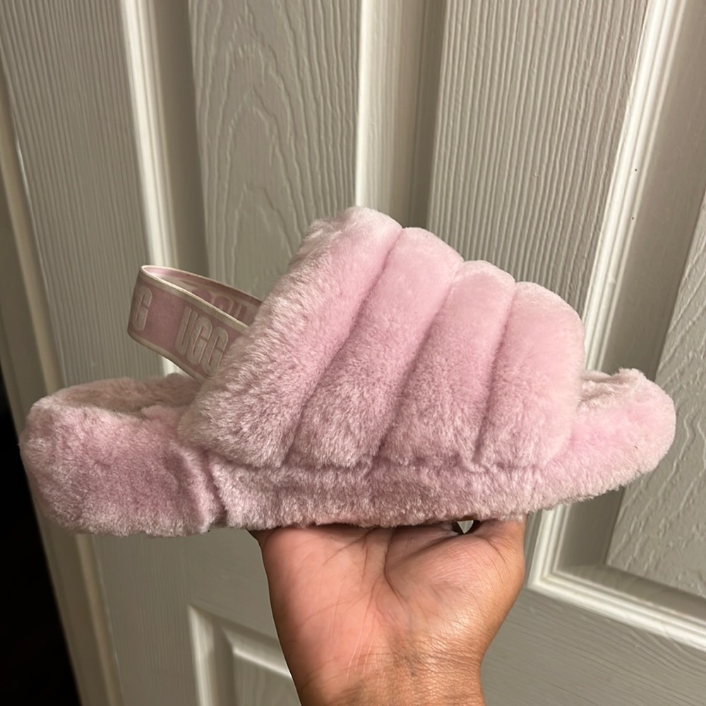Ugg slide size 7y kids
